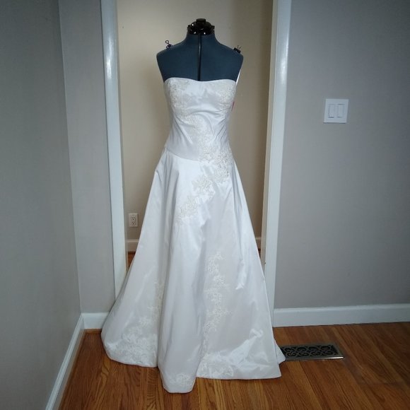 NEW! CLEARANCE! Allure # 2107 size # 16 - Picture 1 of 8